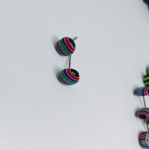 Black Multi Stripe Minimalist Stud Earrings - Picture 7 of 12